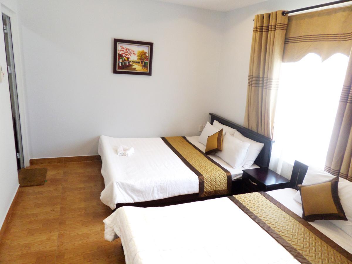 Crown Hotel Da Nang Buitenkant foto