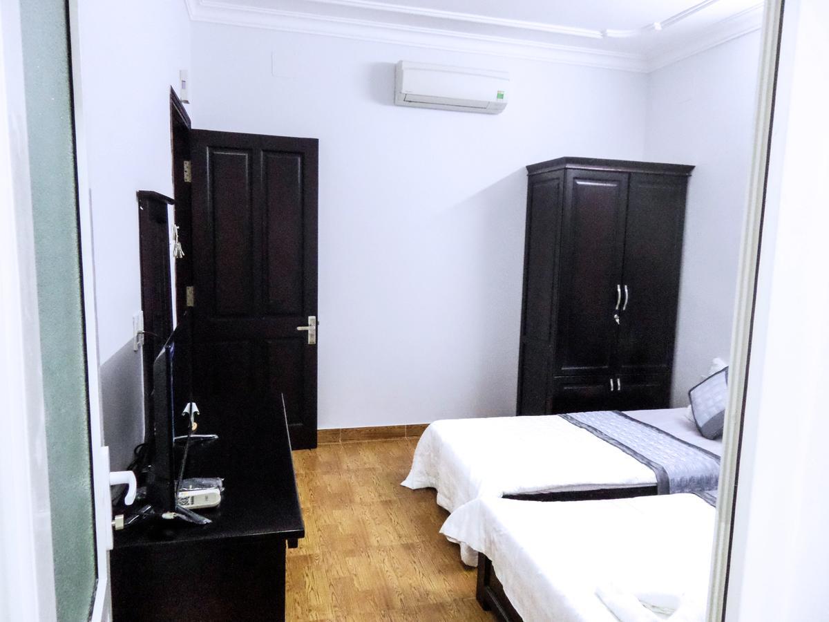 Crown Hotel Da Nang Buitenkant foto