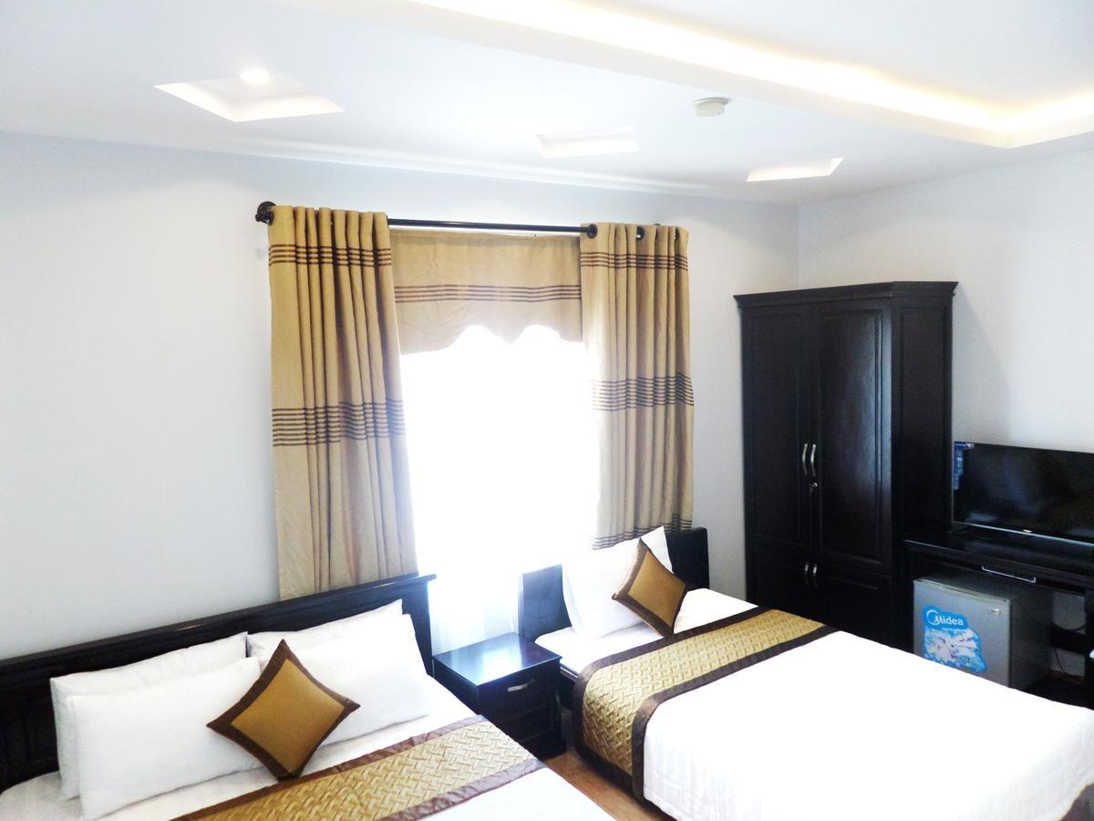 Crown Hotel Da Nang Buitenkant foto